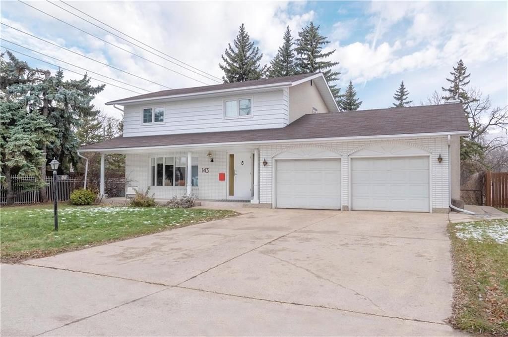 Open House. Open House on Saturday, November 23, 2019 2:00PM - 4:00PM
Lovely Home on a Great Property in Fraser's Grove!
Gorgeous home and property backing onto a creek in Fraser's Grove. Lovely 1949sf 2 storey home. 3 large bedrooms, upgraded bathrooms a